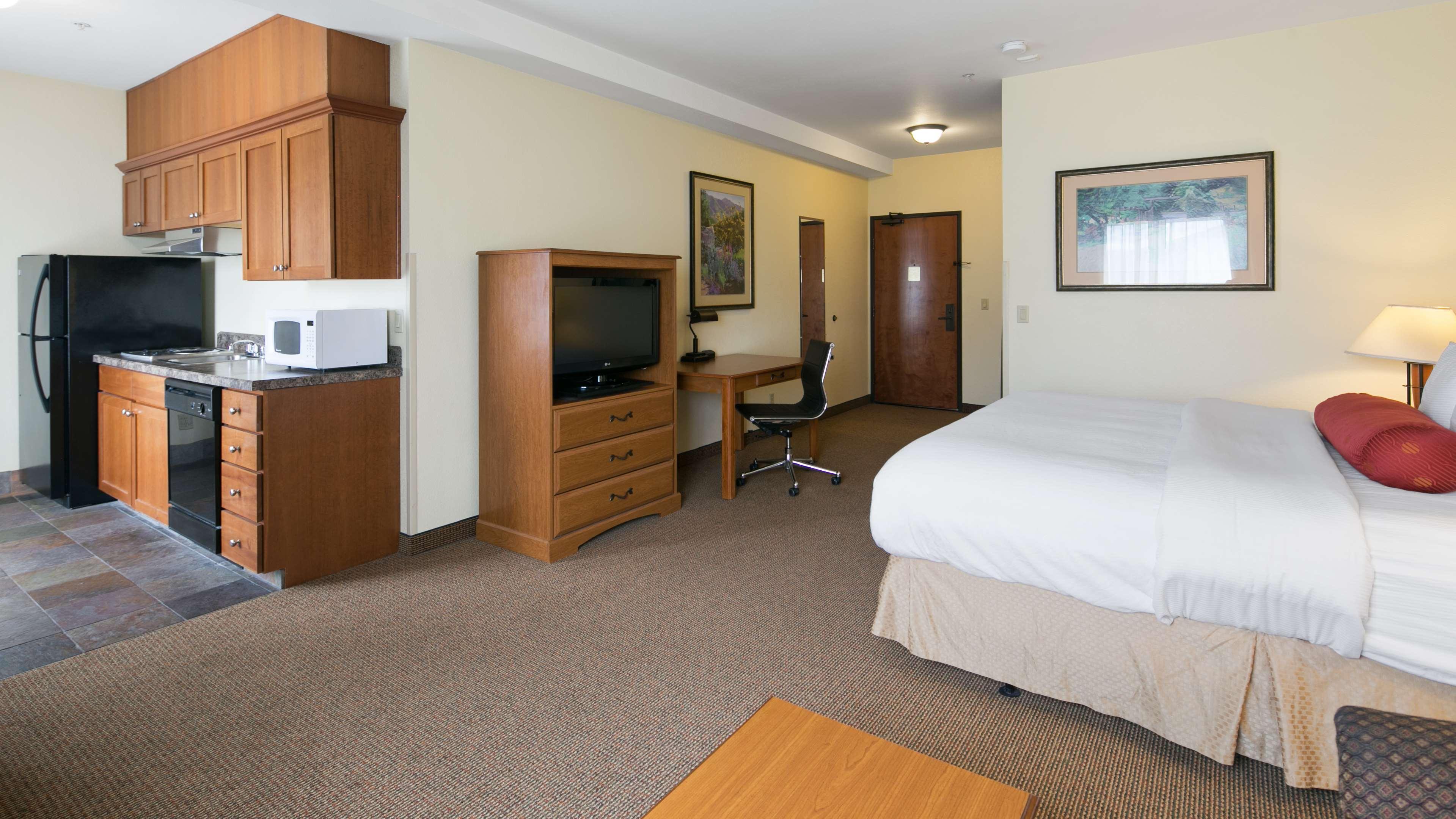 Best Western Plus Ellensburg Hotel Экстерьер фото